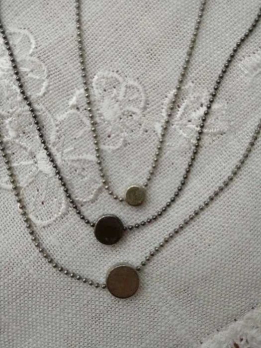 Naszyjnik wisiorek koraliki kolor srebrny