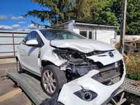 MAZDA 2 II DE 1.3 ZJ 55KW silnik skrzynia napęd sanki belka wahacz wahacze zacisk zaciski zwrotnica piasta kopyto mc person