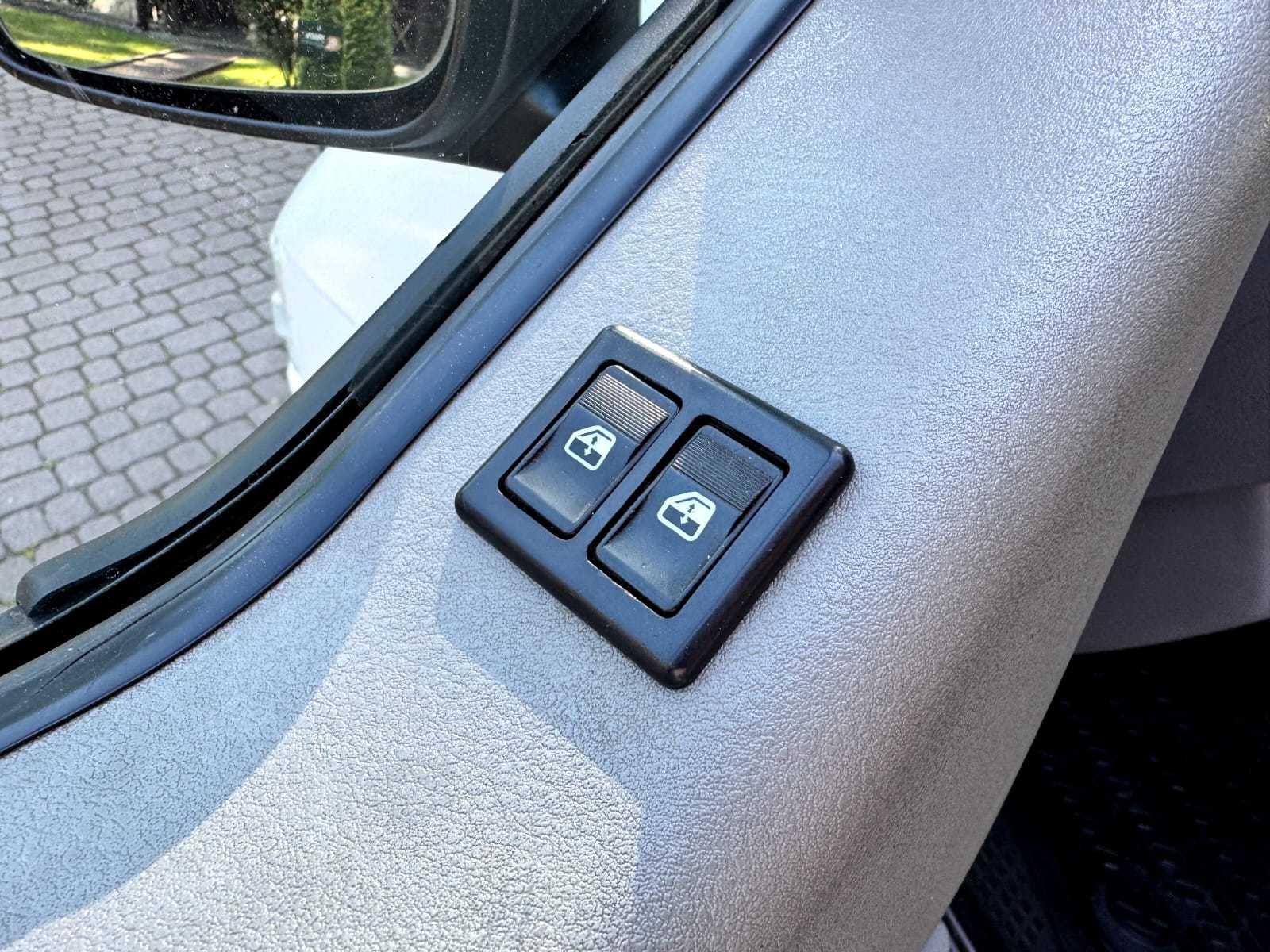 Фольцваген Транспортер Т4 2,5 tdi 75 kwt 102 p.s довга база пасажир!