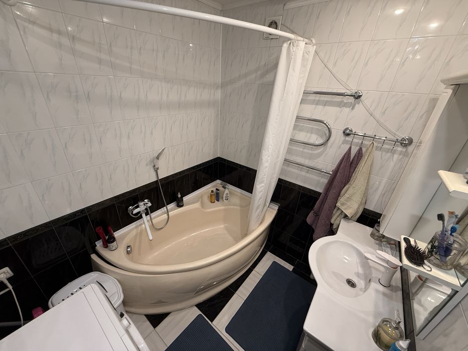 Продаю ухоженный дом 100м2. Ингульский район.