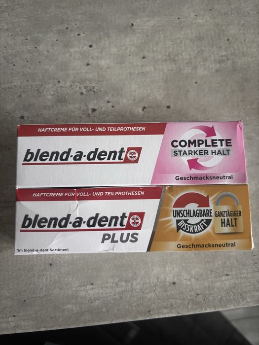 Kleje do protez blend a dent