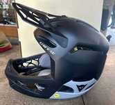 Capacete MTB Dainese Linea 01 Mips(570gr) NOVO.50% Descont.Tm S-M-L-XL