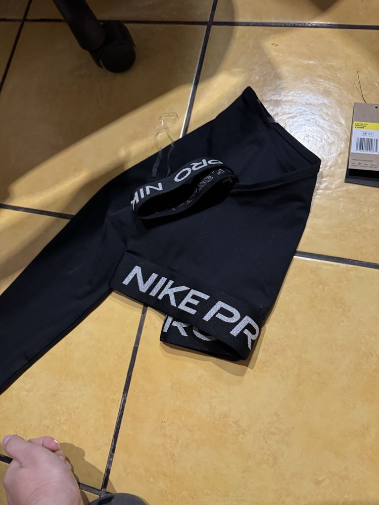 Топ Nike оригинал р. S