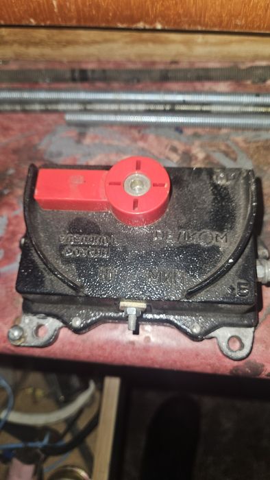 Реле зарядкі 24v