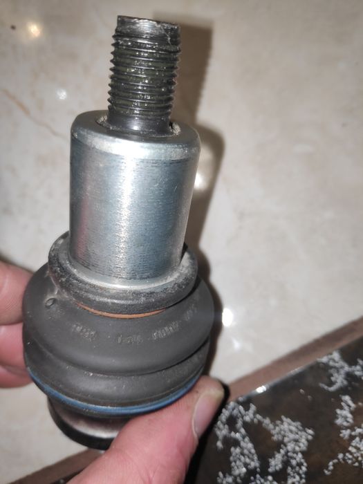 шарова опора VAG PORSCHE 4G0407689C Оригінал права/ліва