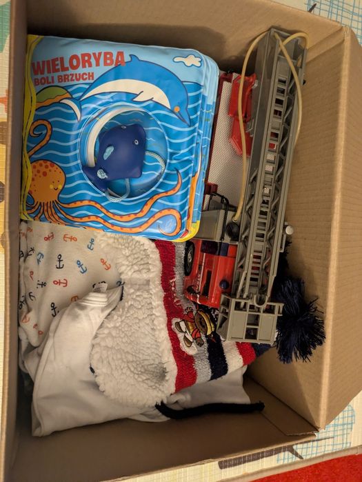 Paczka rzeczy dla dziecka