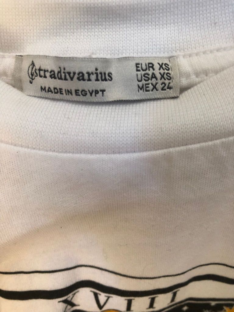 T-shirts esotéricas Stradivarius