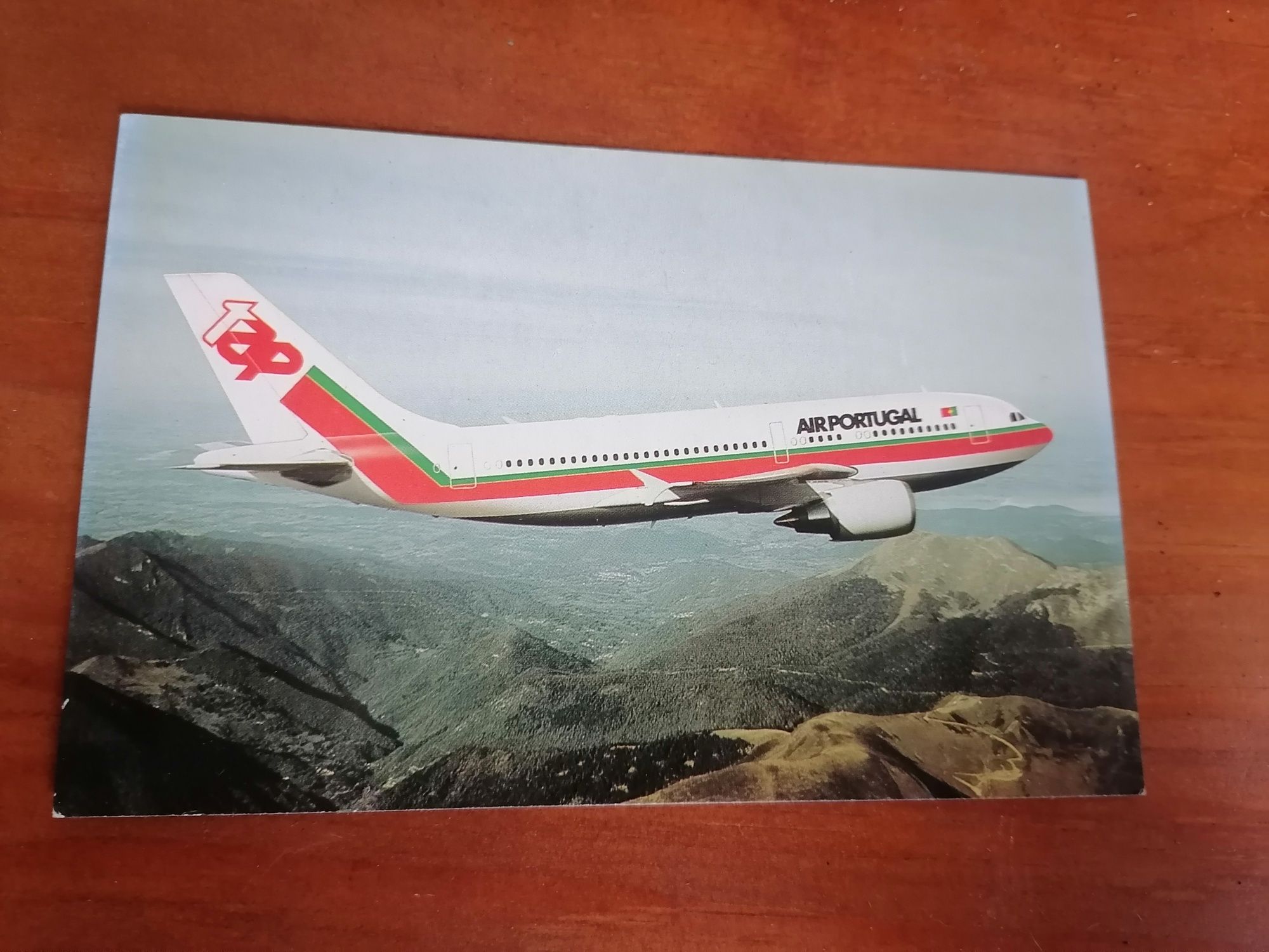 2 Postais Tap Boeing 737 e A 300