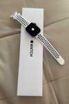 Apple Watch SE 44mm Space Gray Alu Black Sport Band GPS