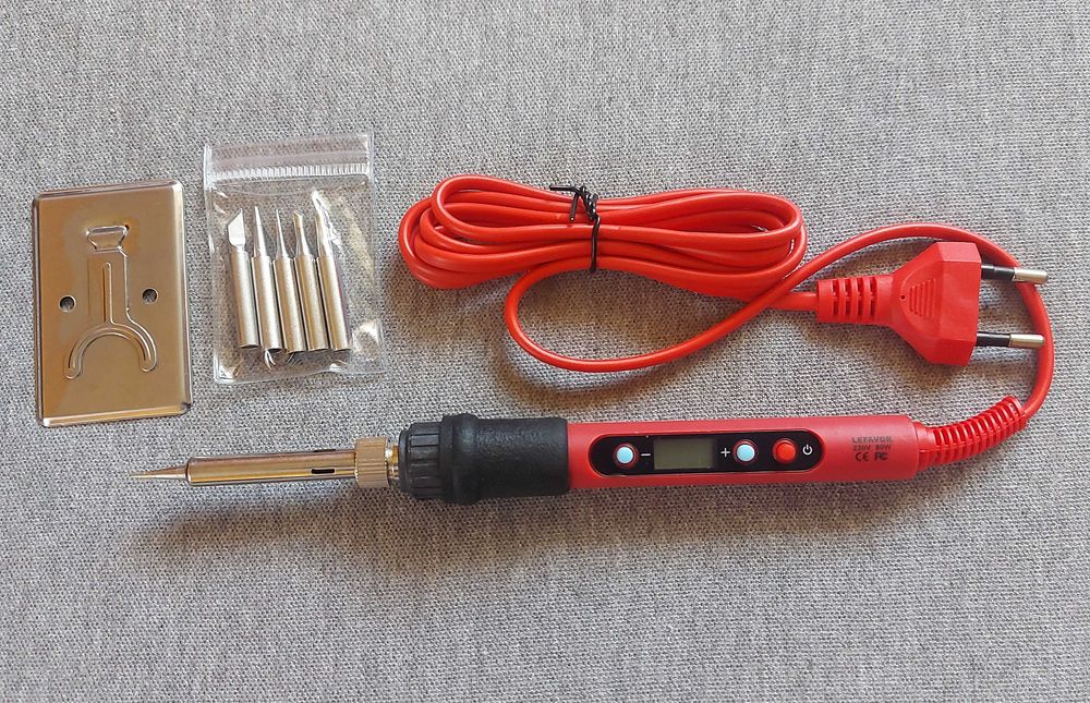 Lutownica precyzyjna 80W.