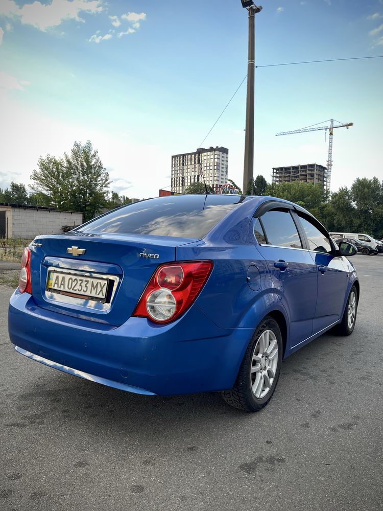 Chevrolet Aveo t300 1.6