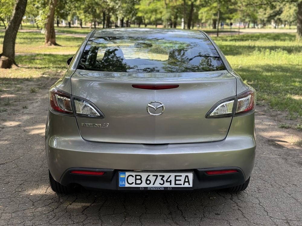 Mazda 3 2010 2.0 автомат