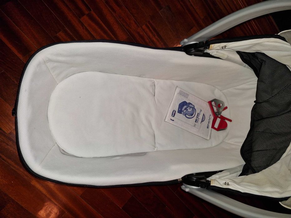 Carrinho de bebé Trio chicco