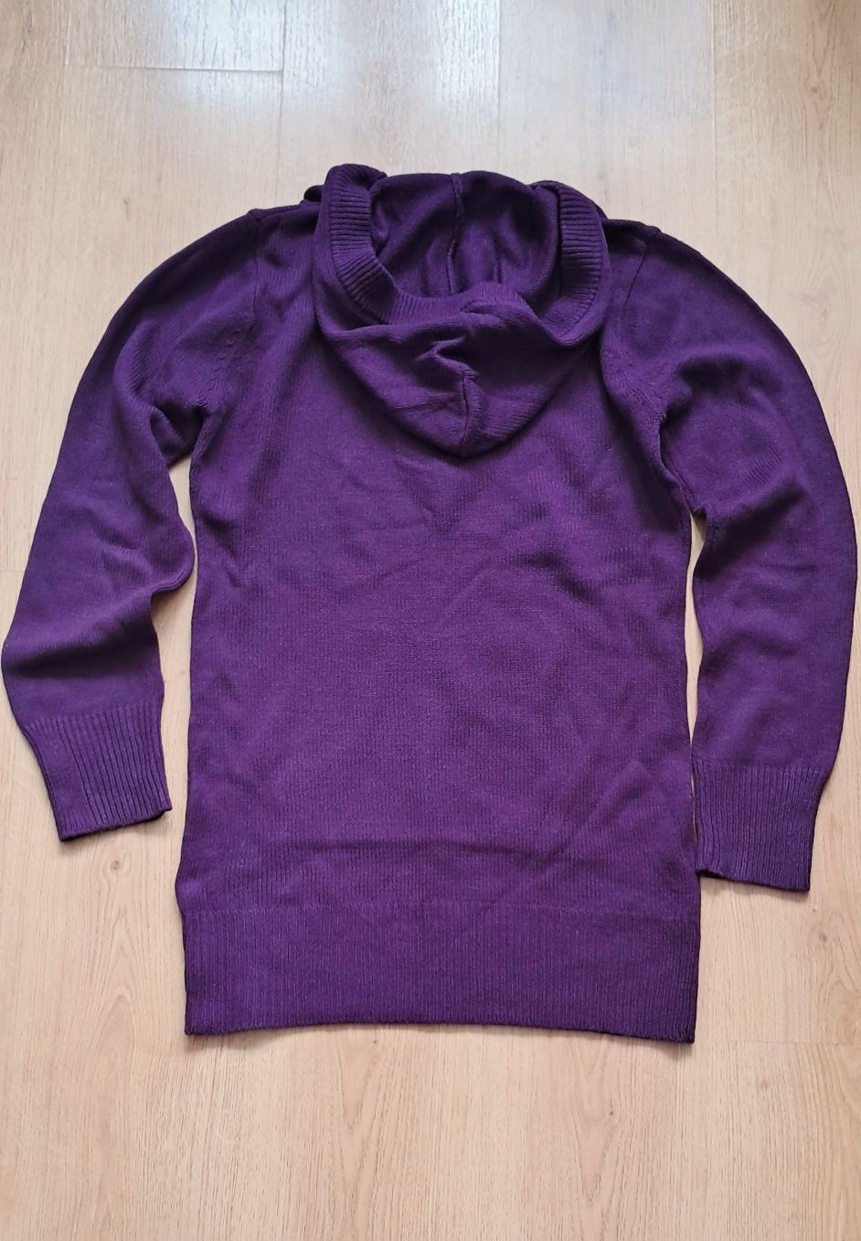 Sweter z kapturem longsleeve