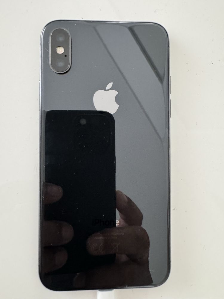 Iphon x con 64GB de capacidade