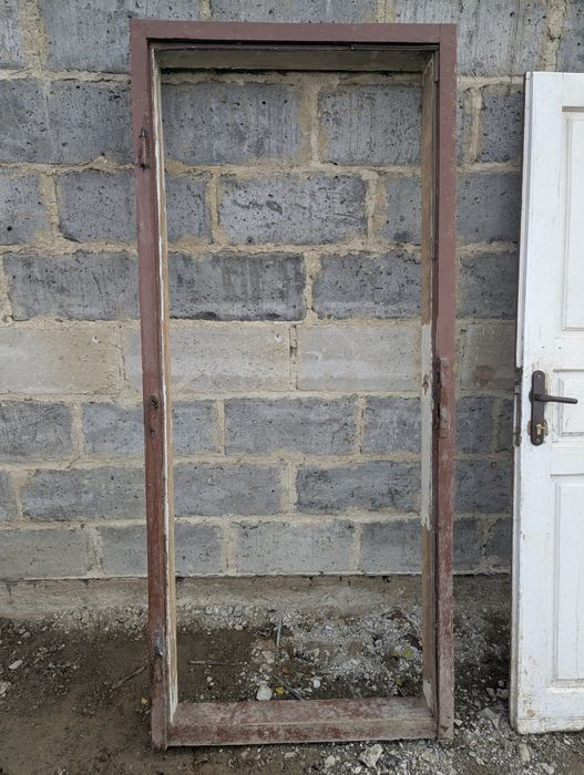 Drzwi zewnętrzne drewniane z demontażu