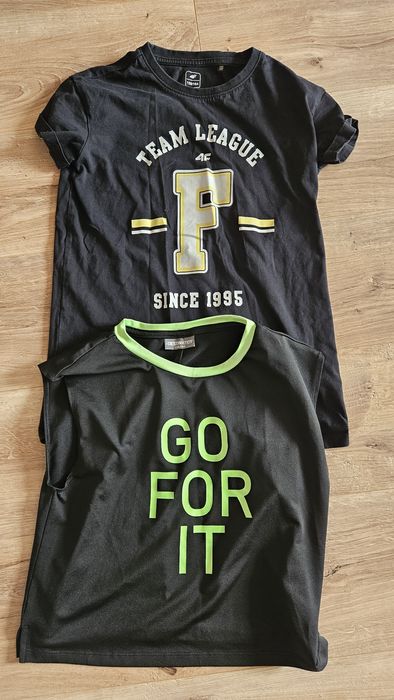 Dwa podkoszulki dla dziewczynki