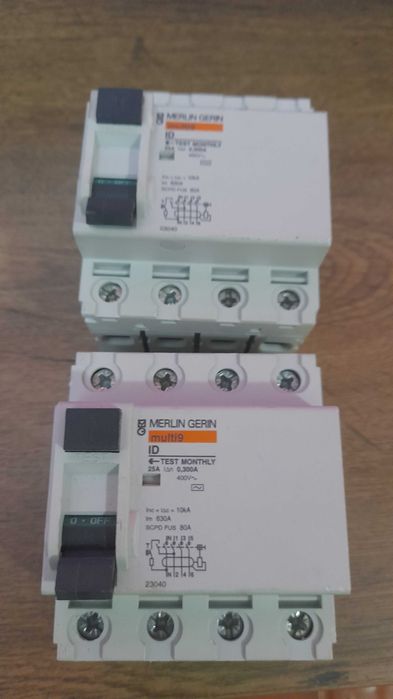 Triphasic Differential Circuit Breaker 25A used64286391715457120