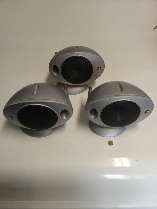 Conjunto de 3 Colunas Kef HTS2001
