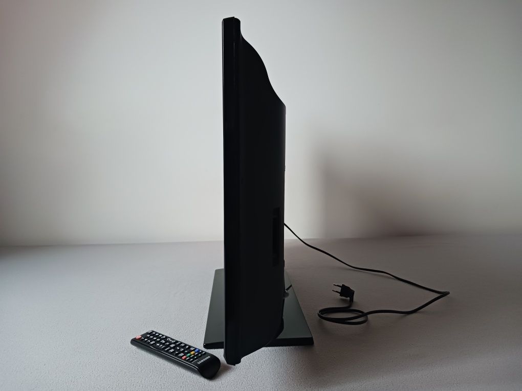 Telewizor Samsung 32 cale UE32EH4003