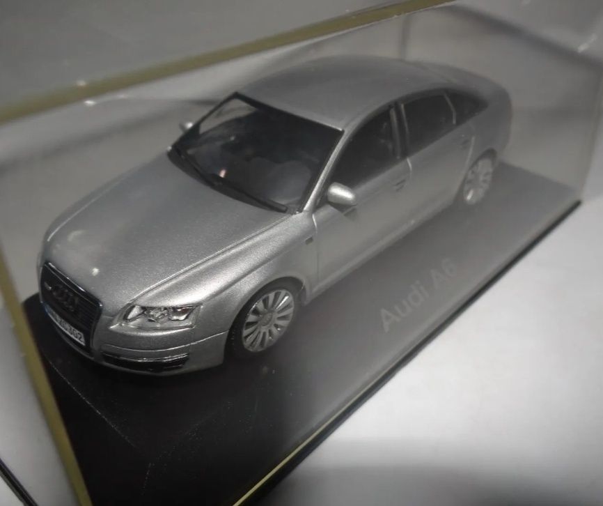 Model samochodu Audi A6 C6 1:43 minichamps