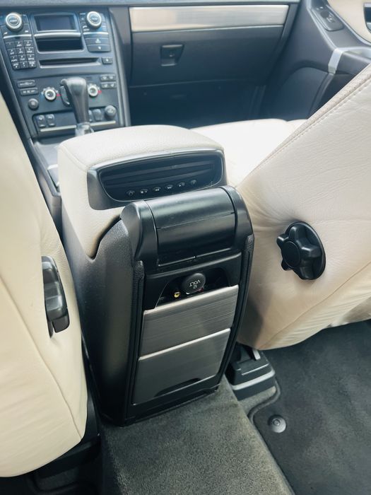 Volvo xc90  2008