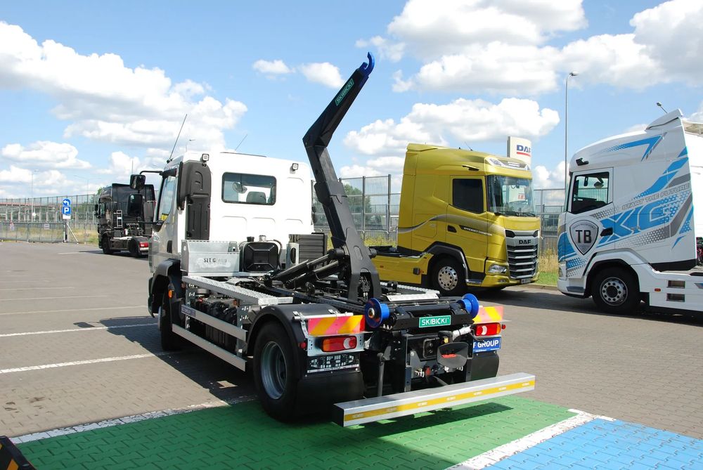 DAF LF 260 FA  4x2 14t Dmc Hakowiec HAK HKS8.33  LF 260 FA 4x2 14t Dmc