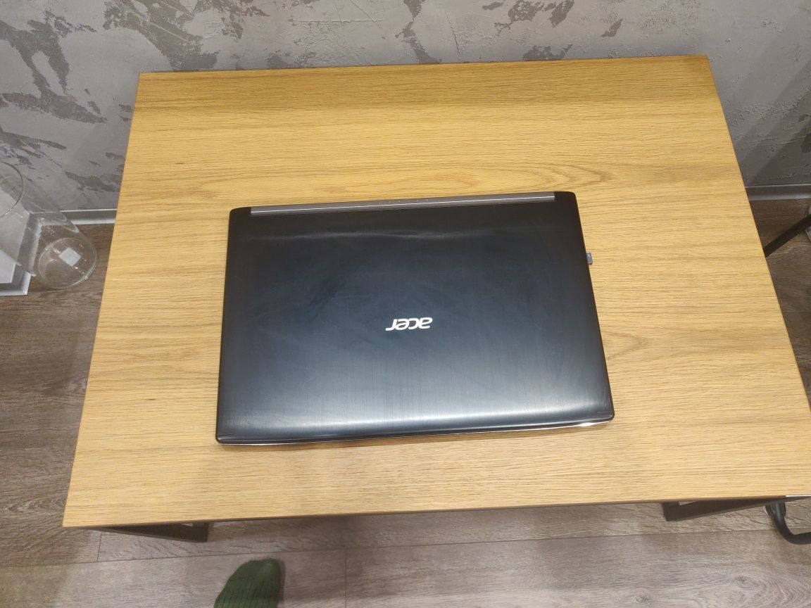 Продам ігровий ноутбук Acer Aspire A717 17 дюймів (торг)