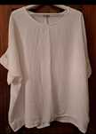 Camisola branca com renda
