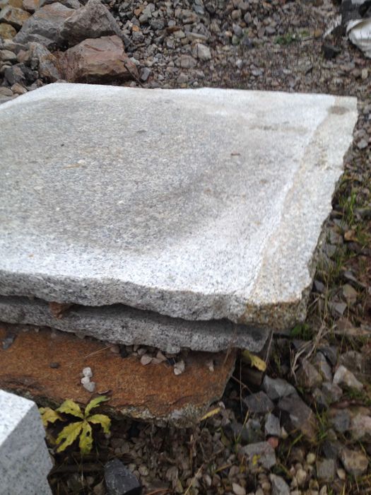 kamień granit duże płyty ogrodowe