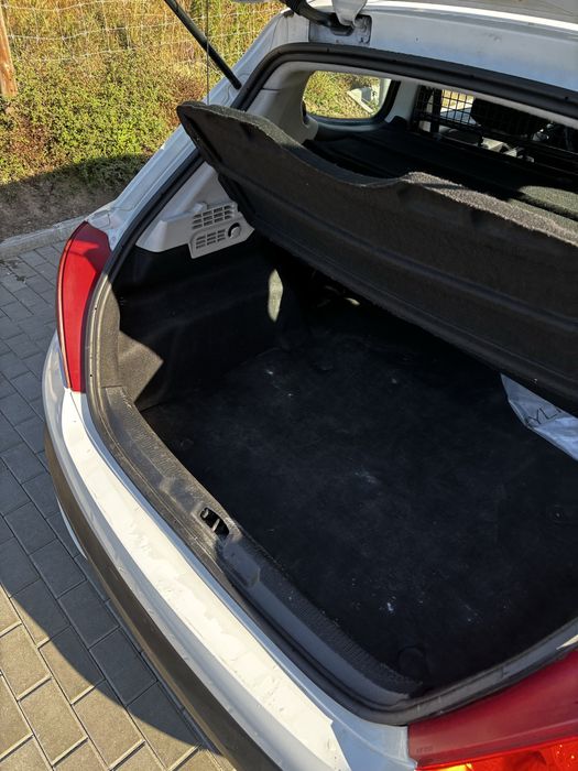 Peugeot 207 1.4HDI comercial