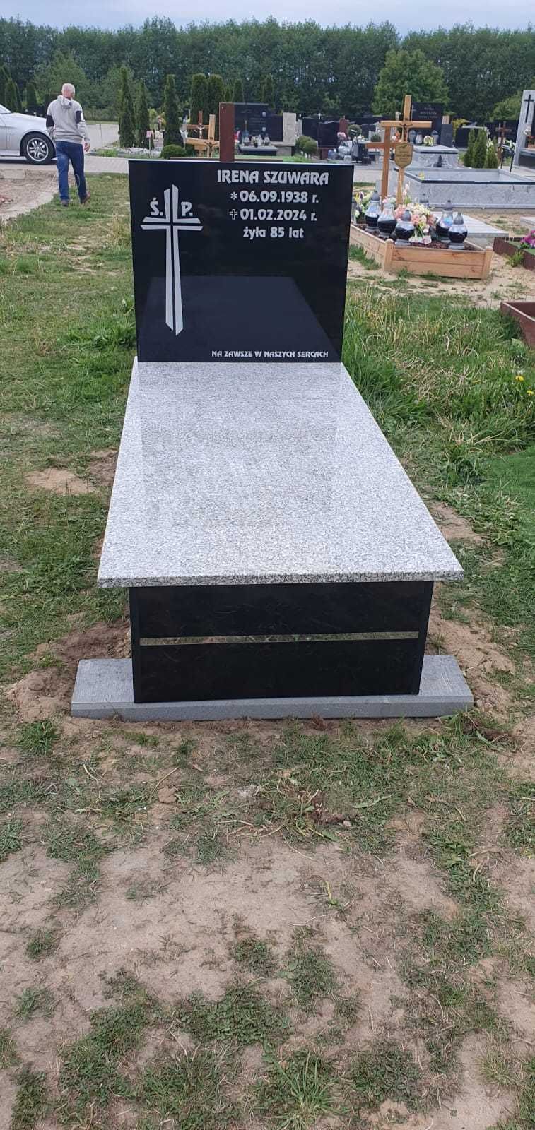 Pomnik z płytą z granitu strzegomskiego,  3120zł.
