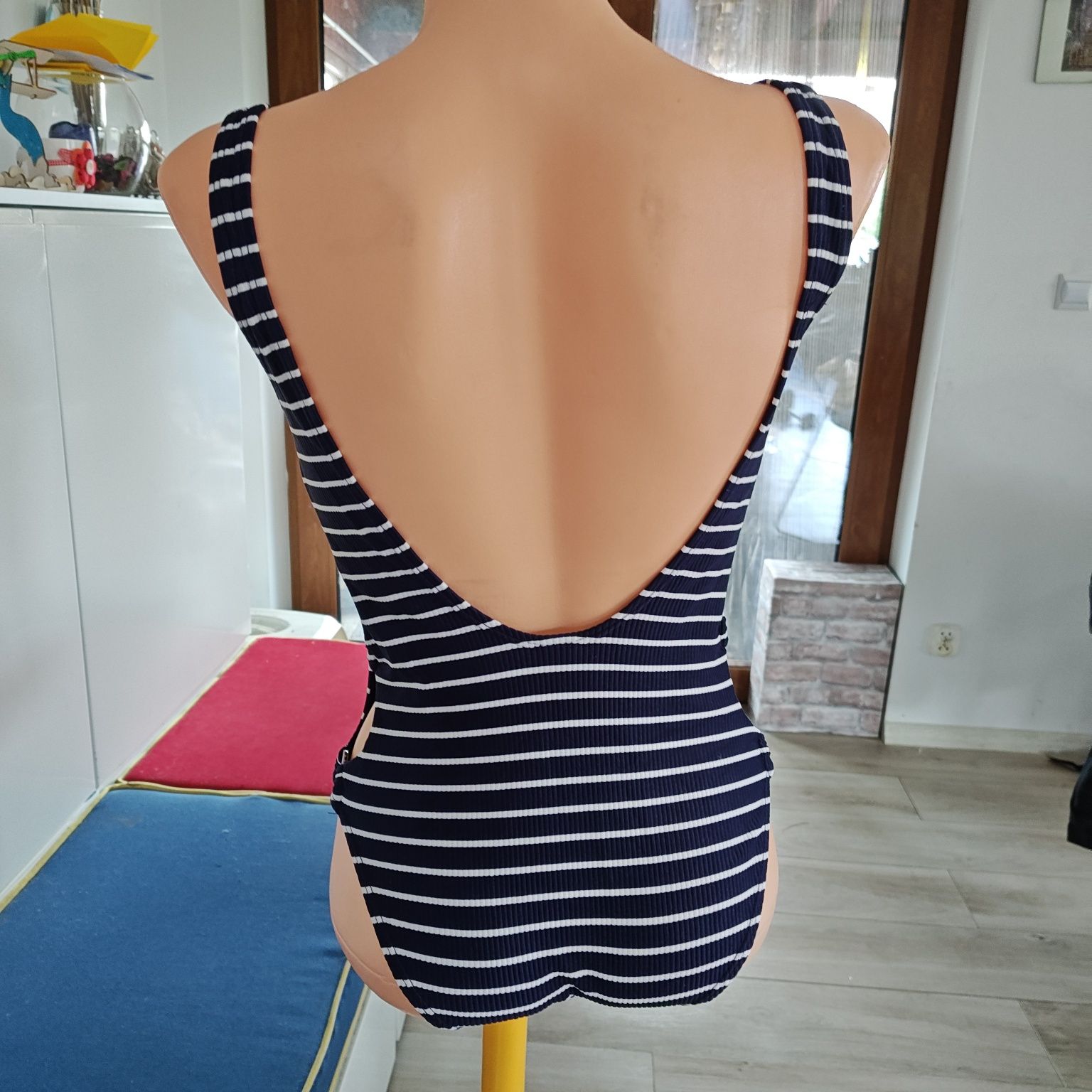 # Stylowy strój kąpielowy Primark r.36