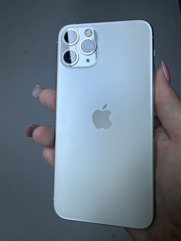 Iphone 11pro в ідеальному стані
