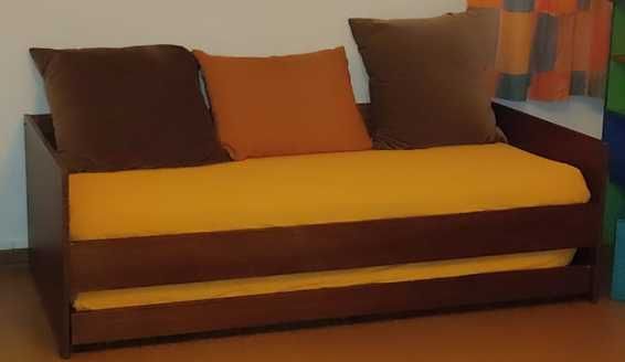 Cama estúdio em madeira