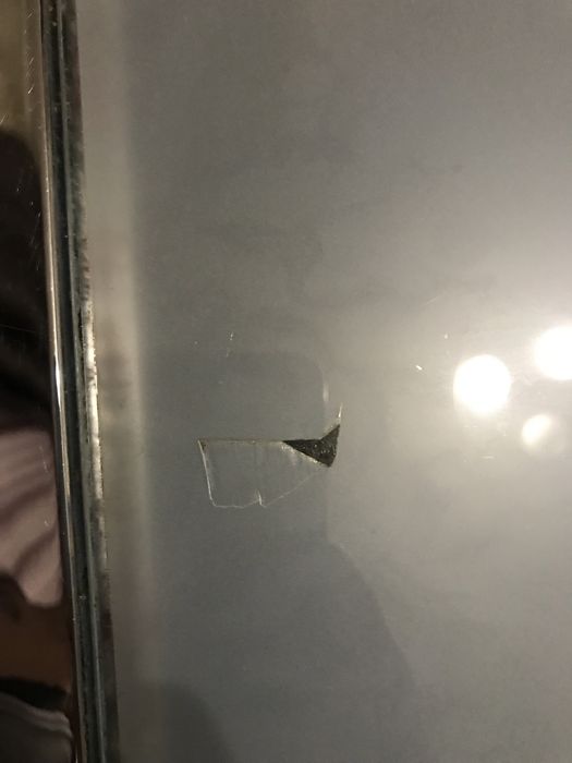 Продам стеклянный стол с нержавеющей медицинской стали со стульями