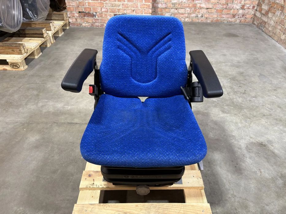 FV23% Nowy Fotel Siedzenie Operatora NEW HOLLAND GRAMER DS85H/90 Oryginał