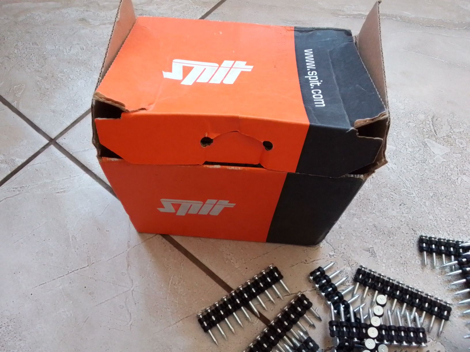 Пістолетові цвяхи для газових пістолетів SPIT PULSA