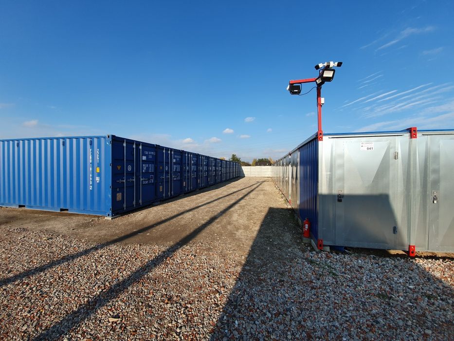 Mały magazyn do wynajęcia Self Storage Poznań Garaż Kontener