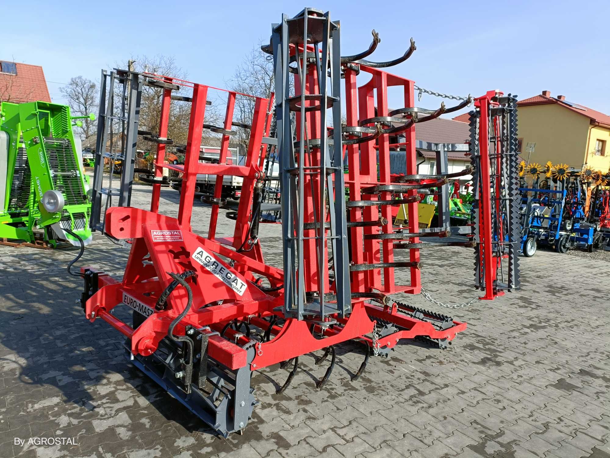 Agregat uprawowy składany hydraulicznie Euro-Masz 3,6-4,2 AGROSTAL
