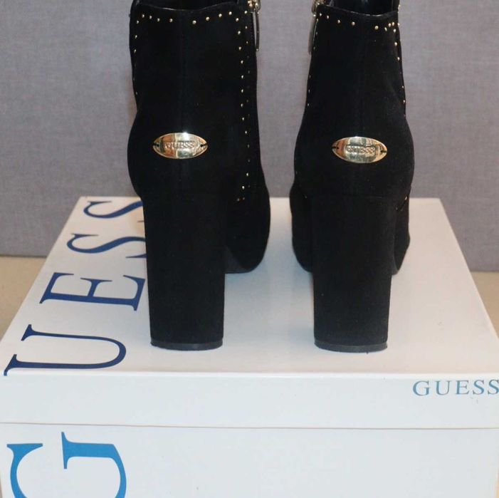 Botas de Salto -GUESS