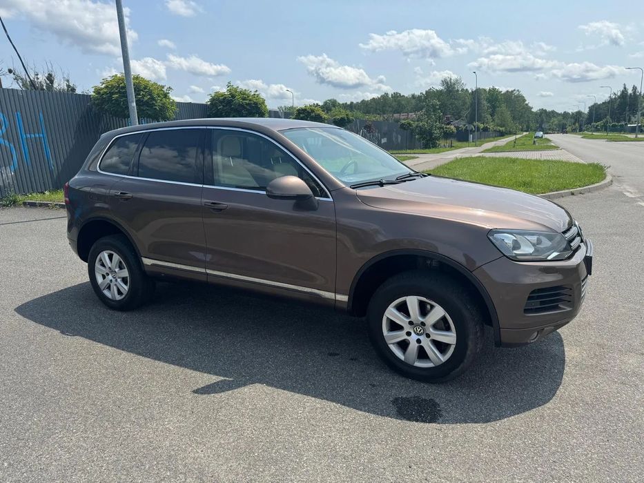 Volkswagen Touareg Volkswagen Touareg 3.0 V6 TDI 245 KM Automat 4x4 • Skóra • Hak • Pneu