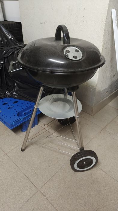 Nowy mały grill przenośny