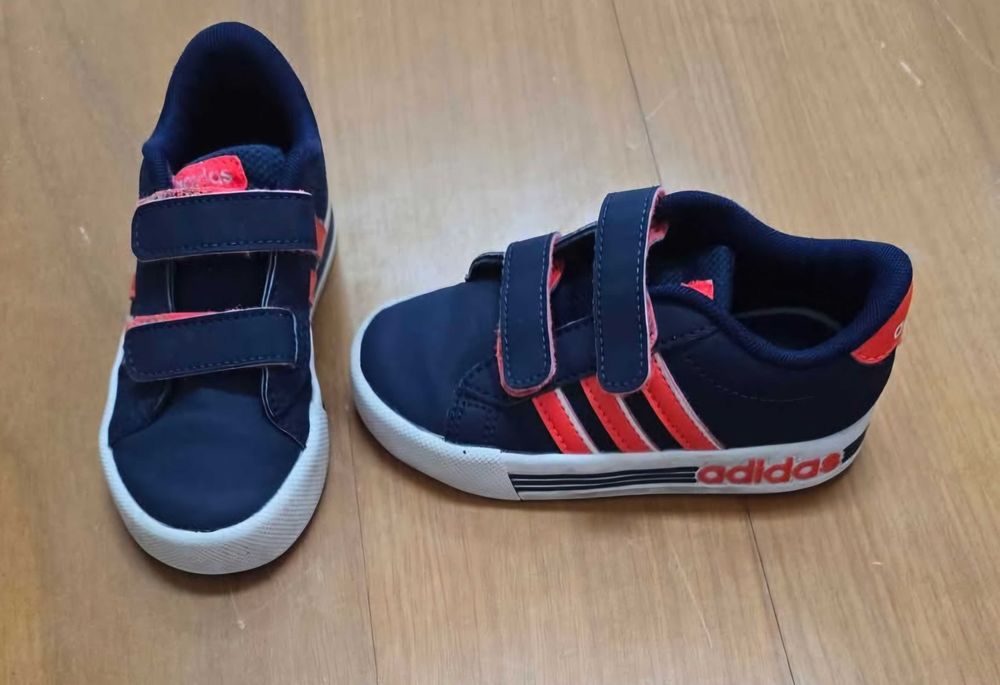 Ténis de menino/ menina