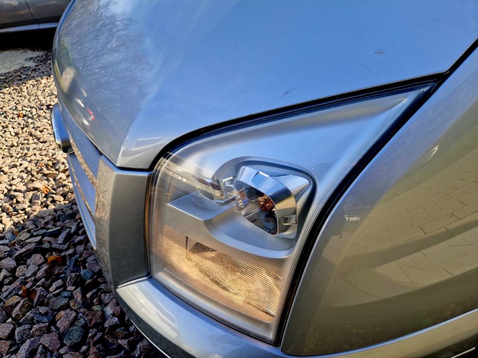 Автомобіль в гарному стані.