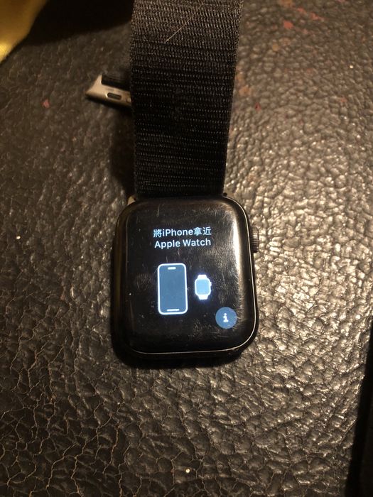 Apple watch 4 в гарному стані