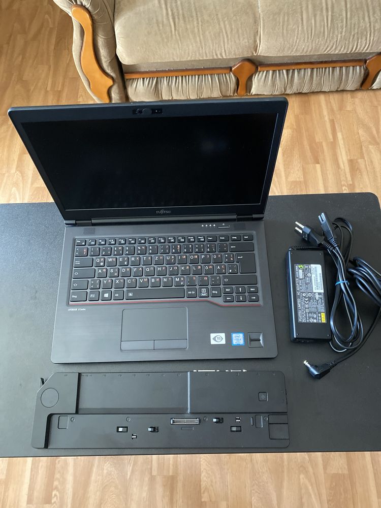 Ноутбук Fujitsu LifeBook U748 16Gb\250ssd с докстанцией