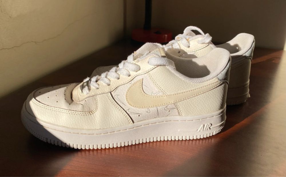 Sapatilhas nike air force beges