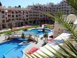 Апартаменты в Варне в комплексе с бассейном первая линия моря