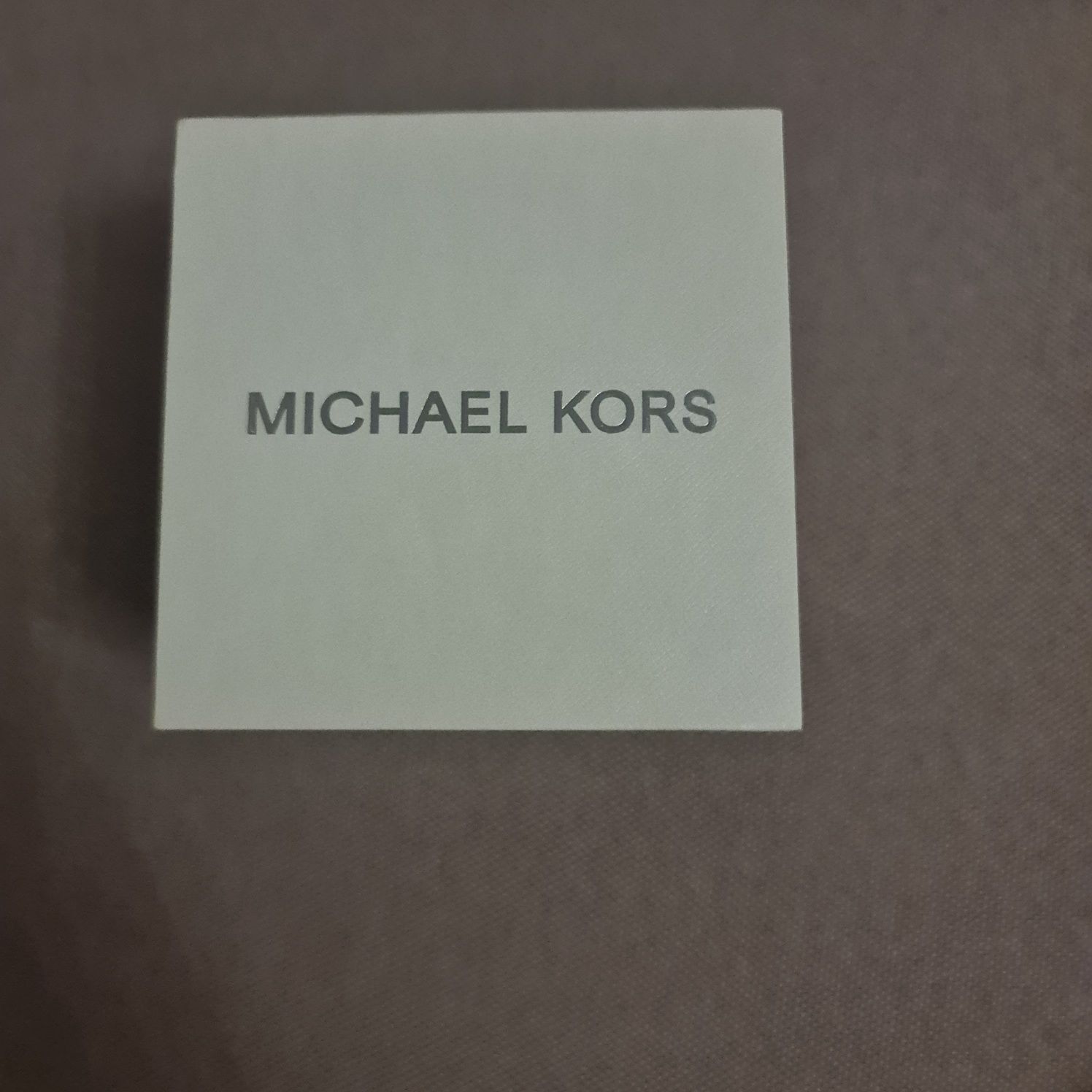 Часы Michael Kors